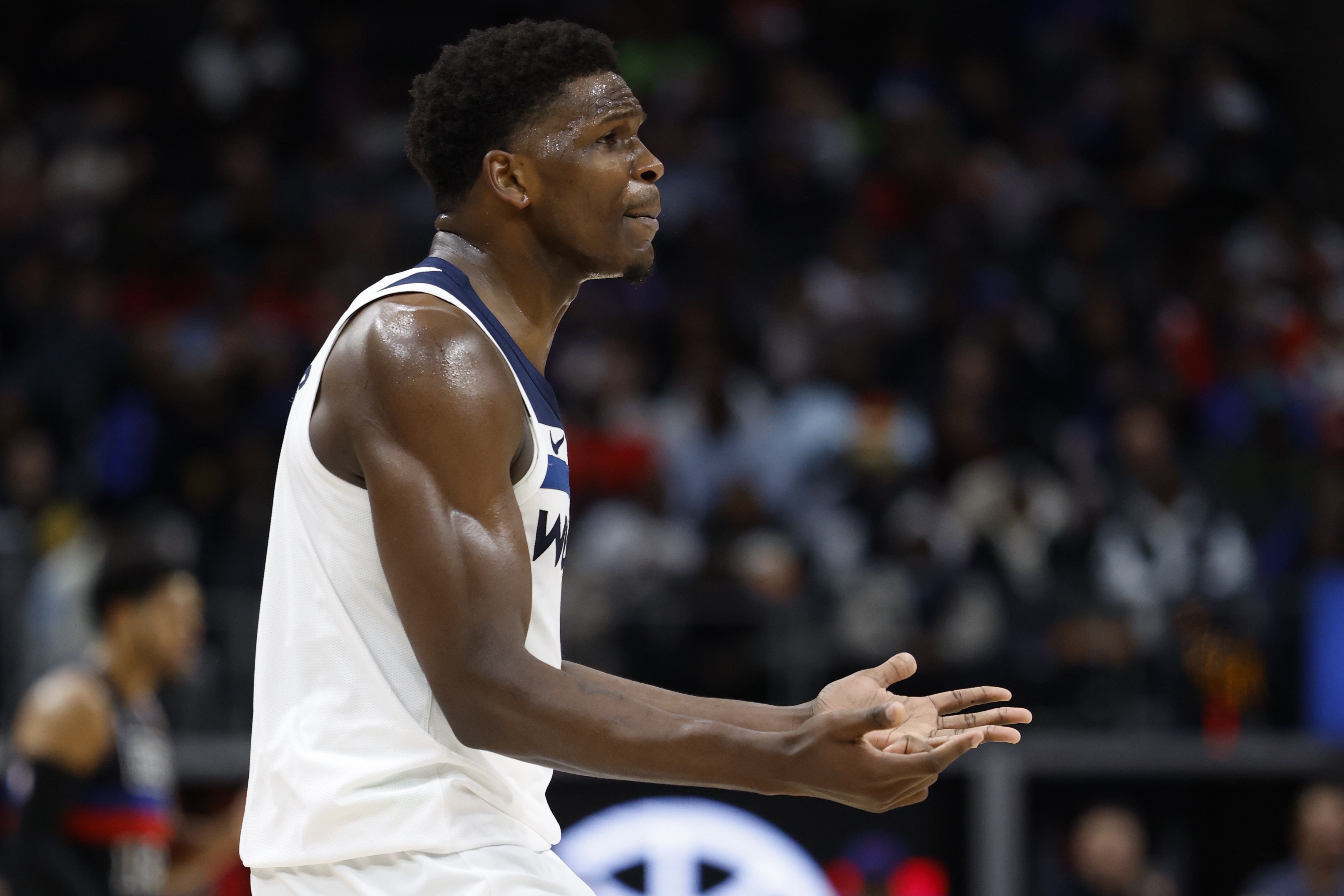 烏度卡:我們無法限制愛德華茲 擁有能在末節得分的球員真的很棒